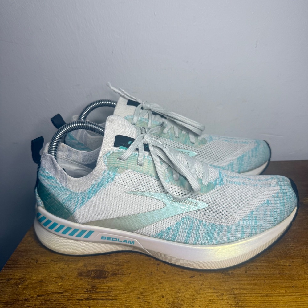 Brooks Bedlam 3 Running Shoes Womens Size 10 White Blue 1203301B117